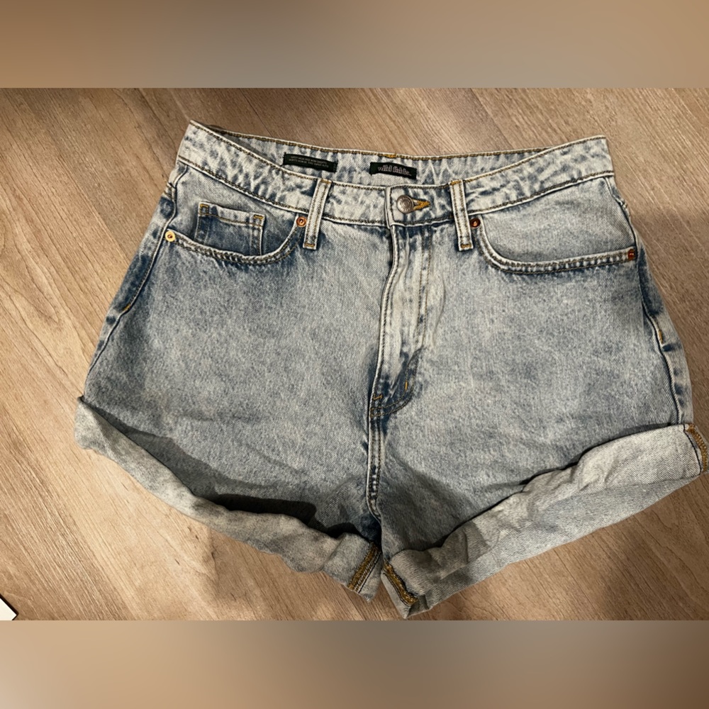 WILD FABLE highest mom rise shorts